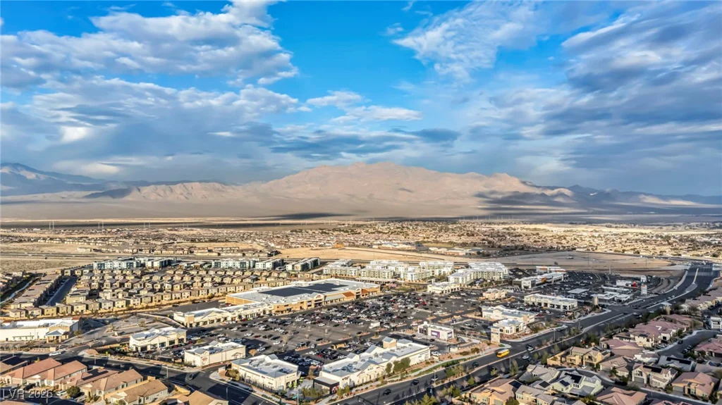 9946 Peaceful Peaks, Las Vegas, NV 89166