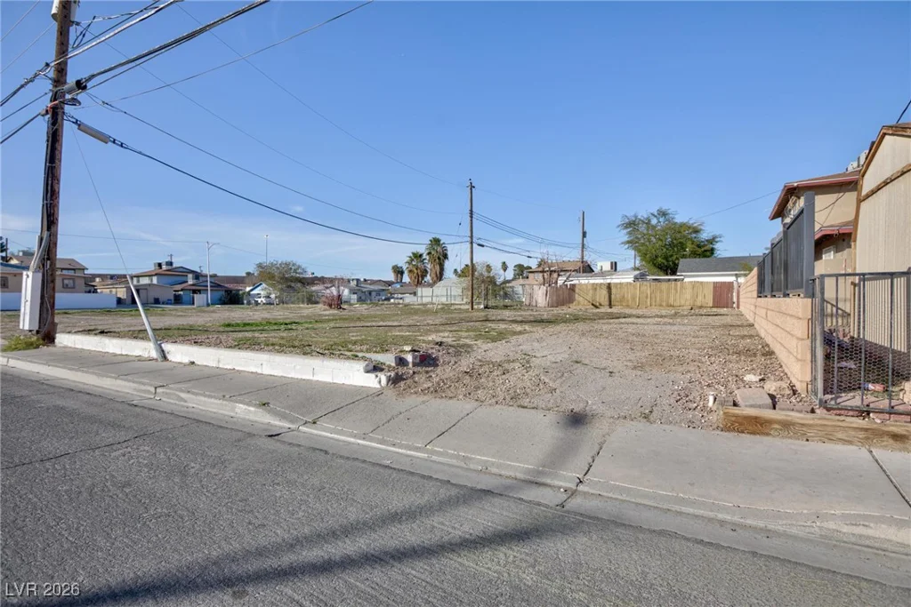 108 Tonopah, North Las Vegas, NV 89030