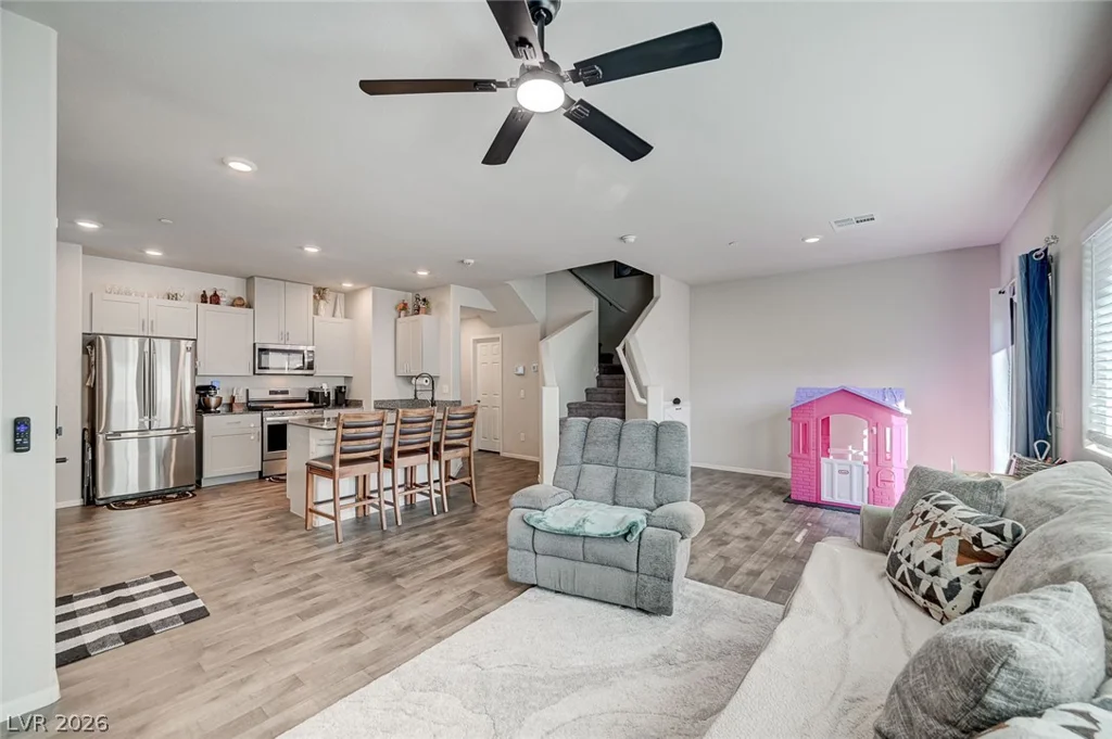 4635 Ridgeley, North Las Vegas, NV 89084