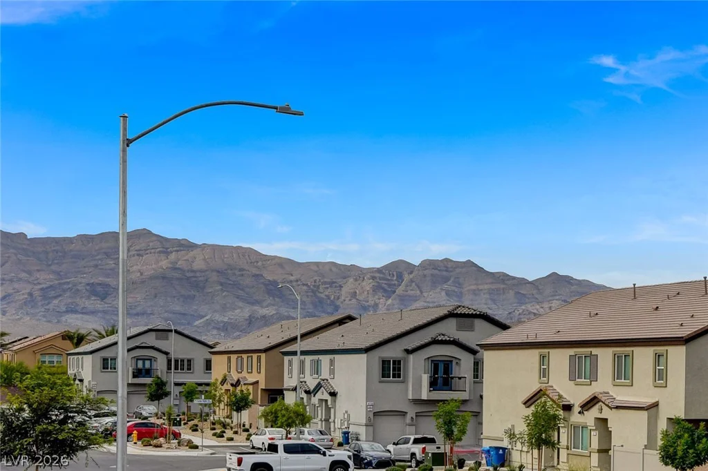 4635 Ridgeley, North Las Vegas, NV 89084