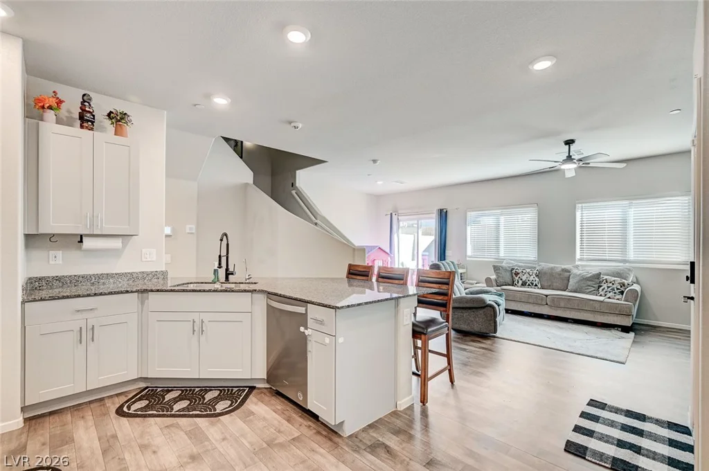 4635 Ridgeley, North Las Vegas, NV 89084