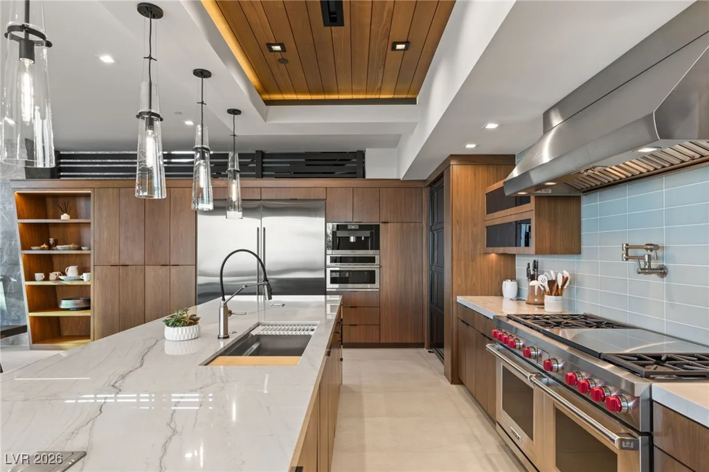 6 Vista Crescent, Henderson, NV 89012
