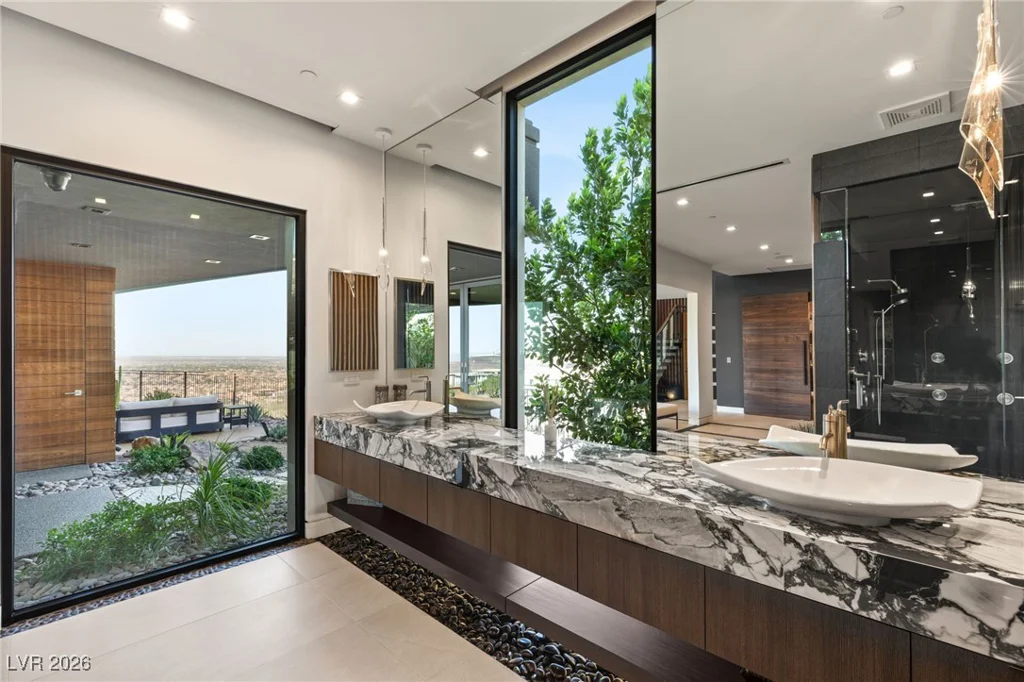 6 Vista Crescent, Henderson, NV 89012