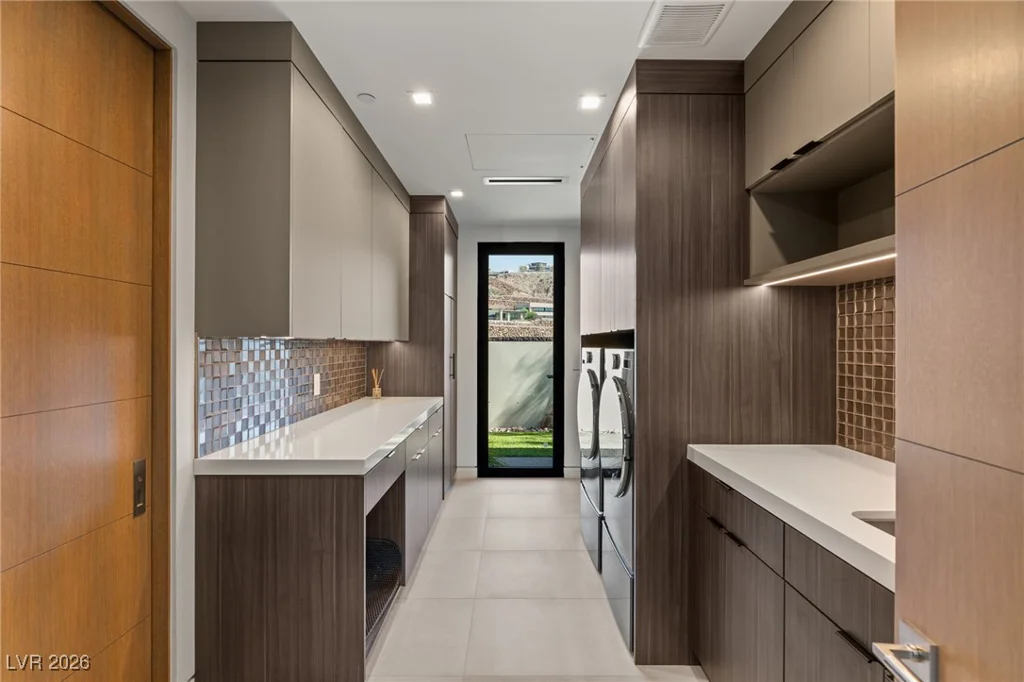6 Vista Crescent, Henderson, NV 89012