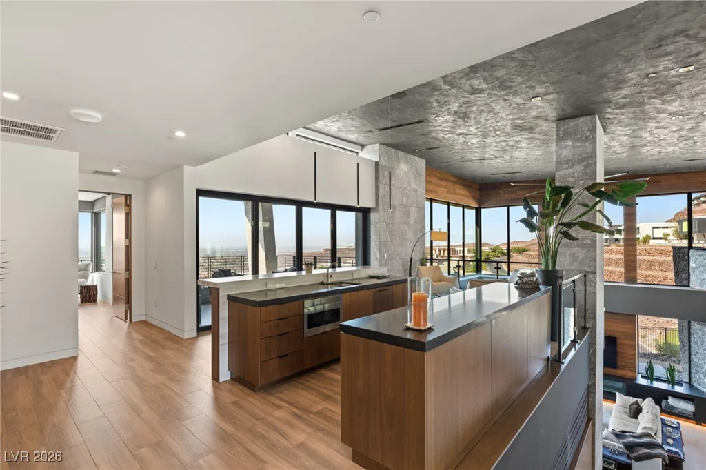 6 Vista Crescent, Henderson, NV 89012