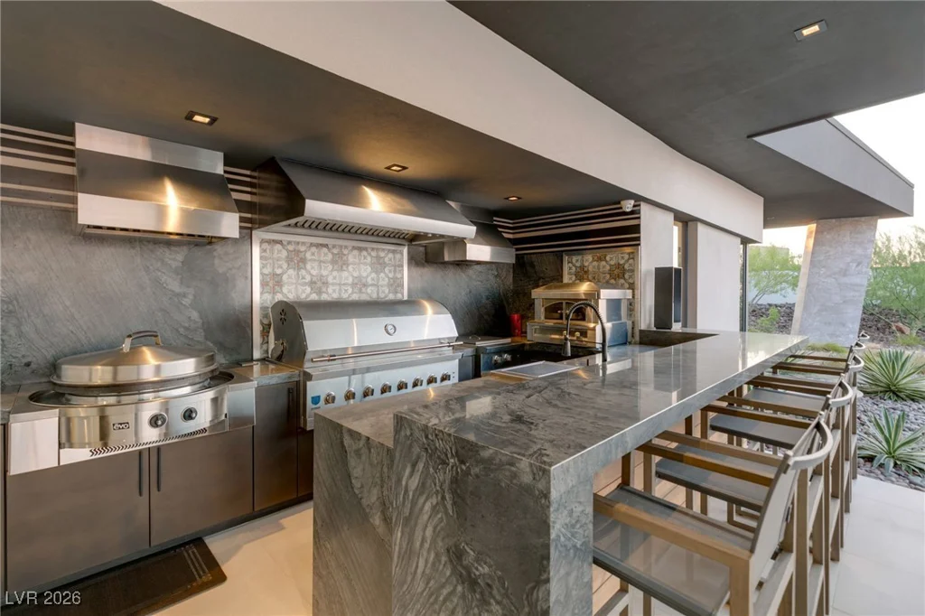 6 Vista Crescent, Henderson, NV 89012