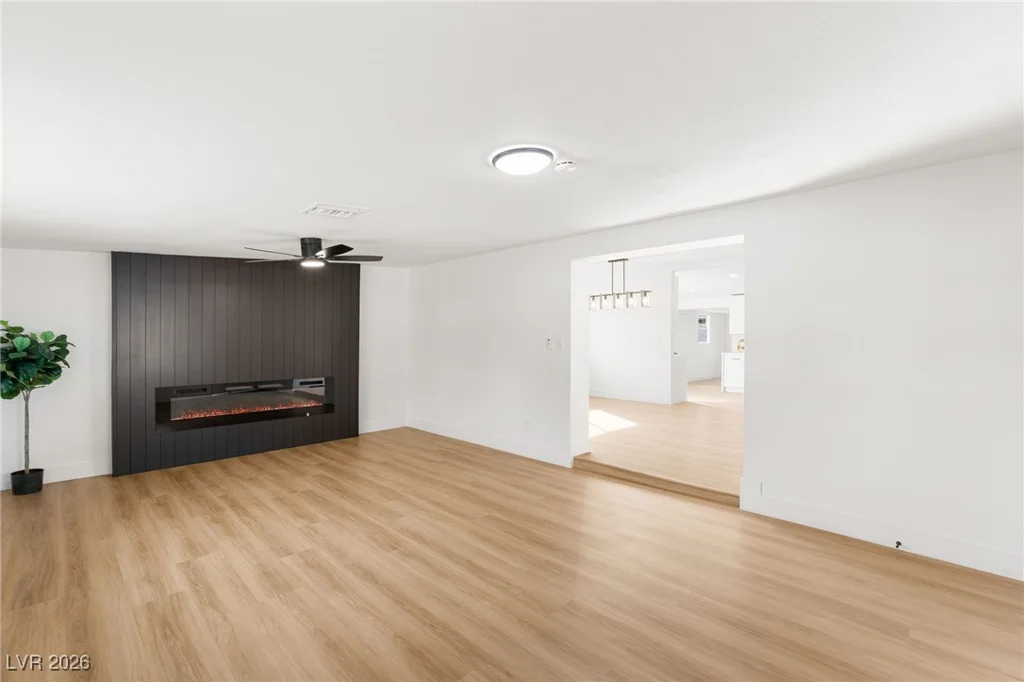 1305 Sattes, Las Vegas, NV 89101