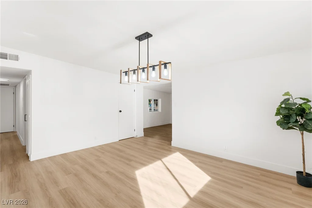 1305 Sattes, Las Vegas, NV 89101