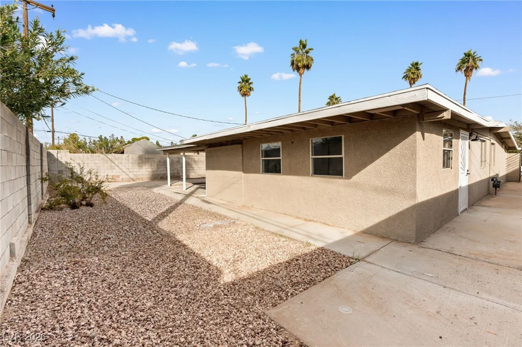 1305 Sattes, Las Vegas, NV 89101