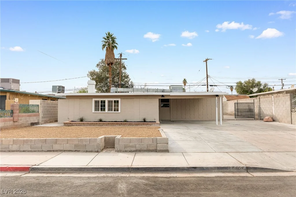1305 Sattes, Las Vegas, NV 89101
