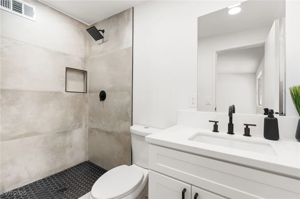 1305 Sattes, Las Vegas, NV 89101