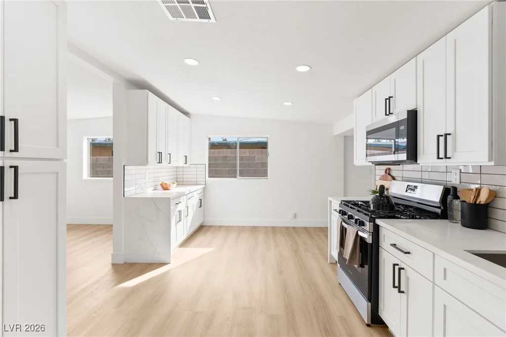 1305 Sattes, Las Vegas, NV 89101