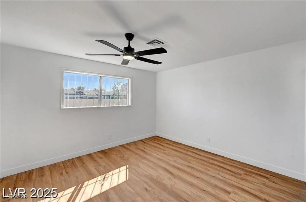 3907 Torsby, Las Vegas, NV 89119
