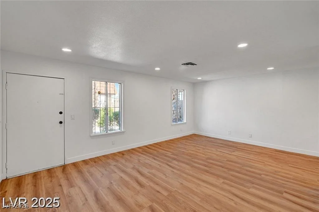 3907 Torsby, Las Vegas, NV 89119