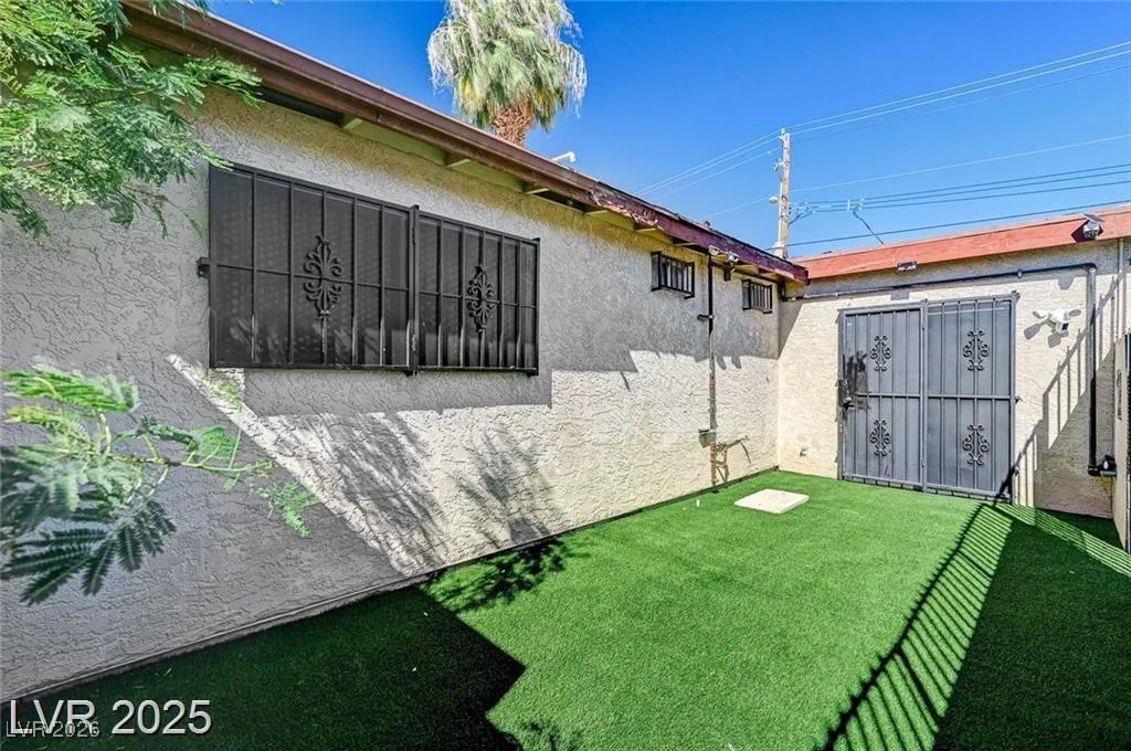 3907 Torsby, Las Vegas, NV 89119
