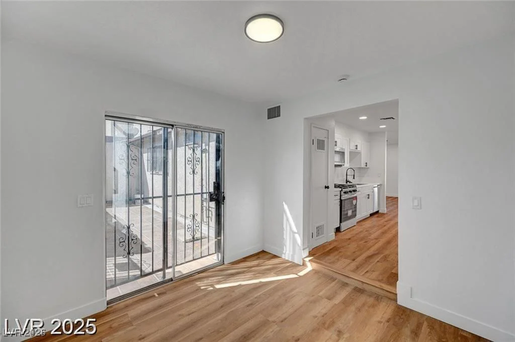 3907 Torsby, Las Vegas, NV 89119