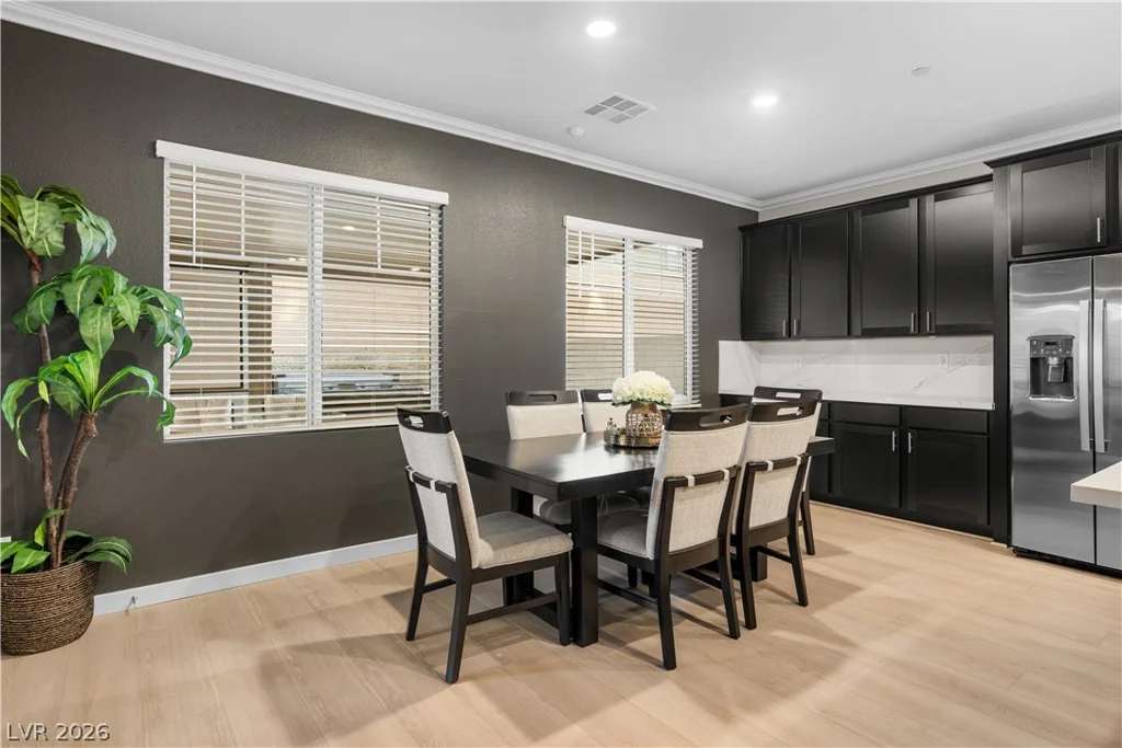 145 Rohan Crest, Henderson, NV 89011
