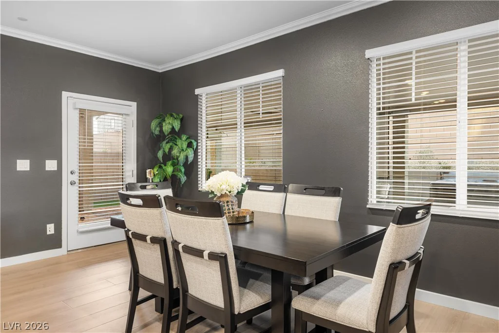 145 Rohan Crest, Henderson, NV 89011