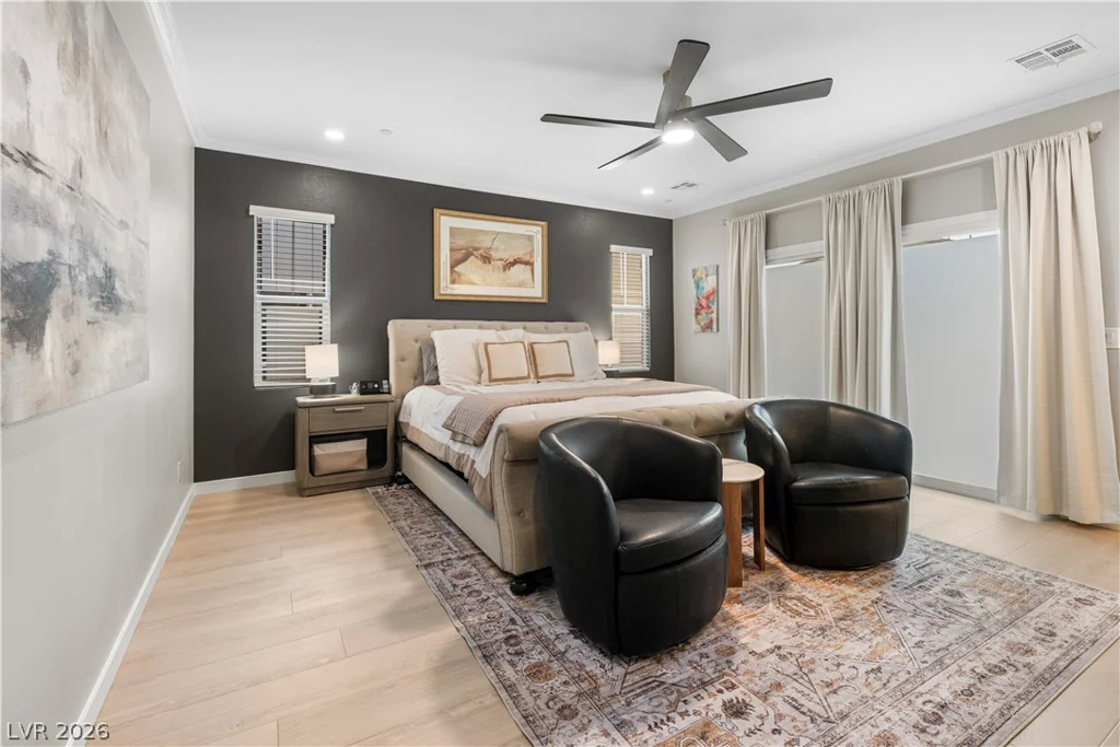 145 Rohan Crest, Henderson, NV 89011