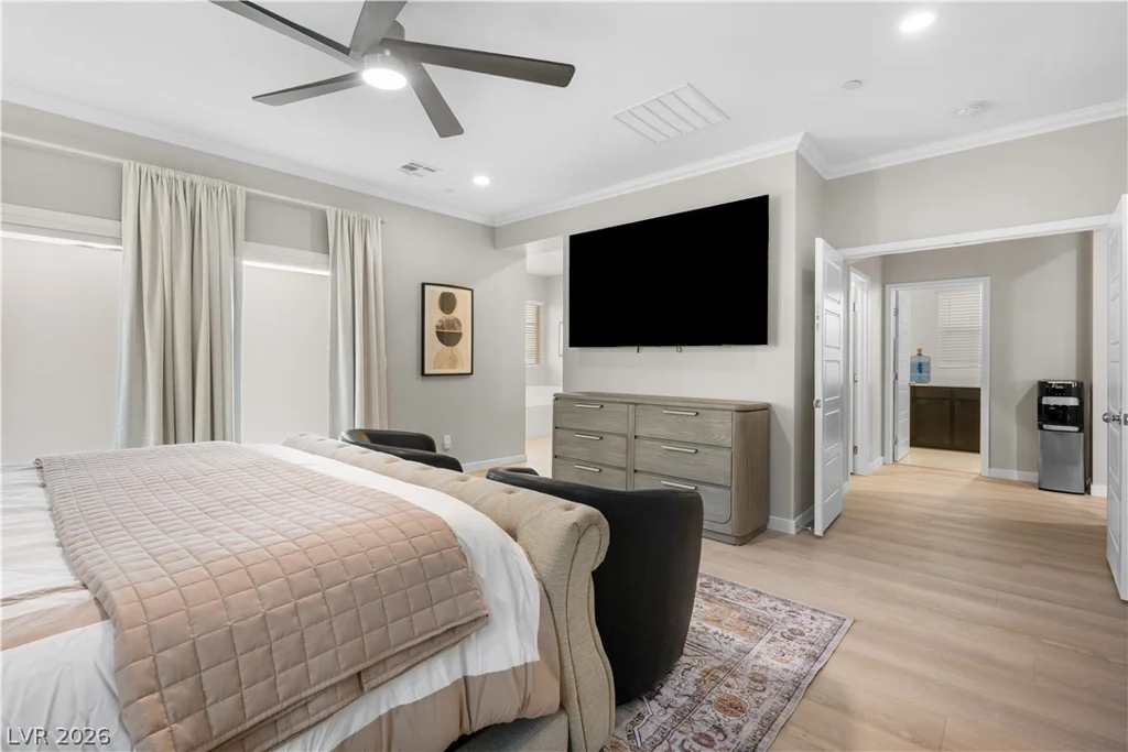 145 Rohan Crest, Henderson, NV 89011
