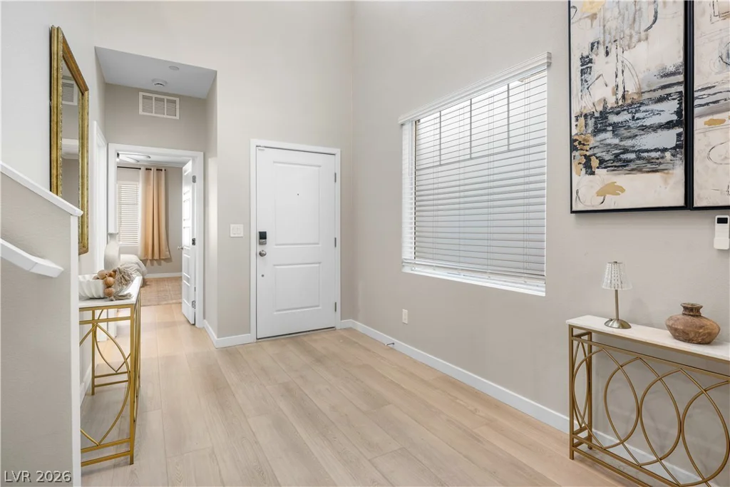 145 Rohan Crest, Henderson, NV 89011