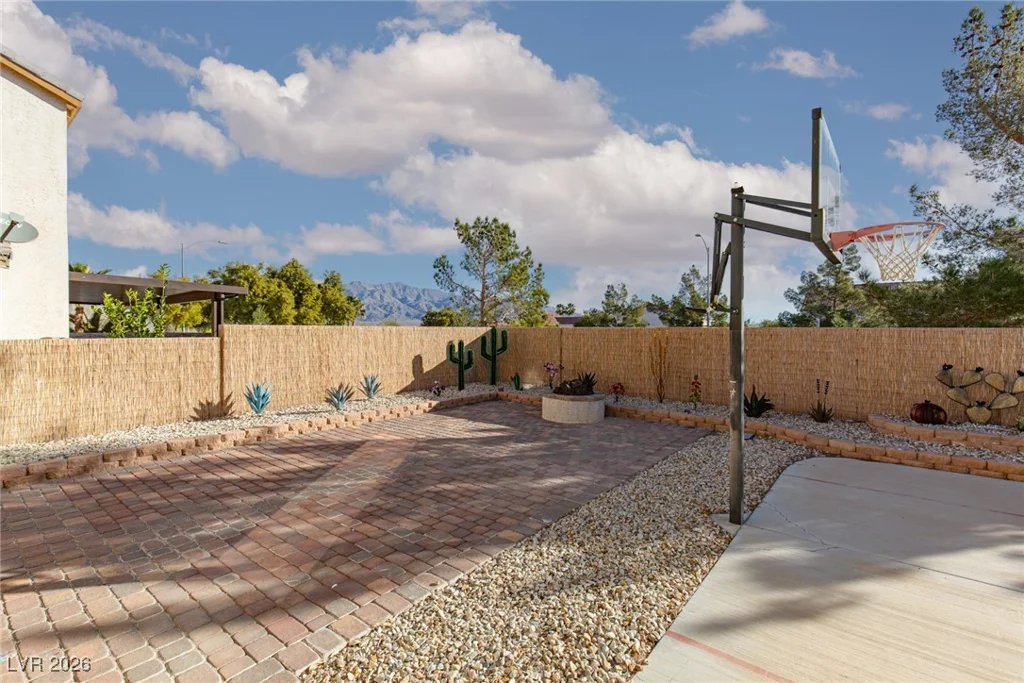8040 Pandur, Las Vegas, NV 89131