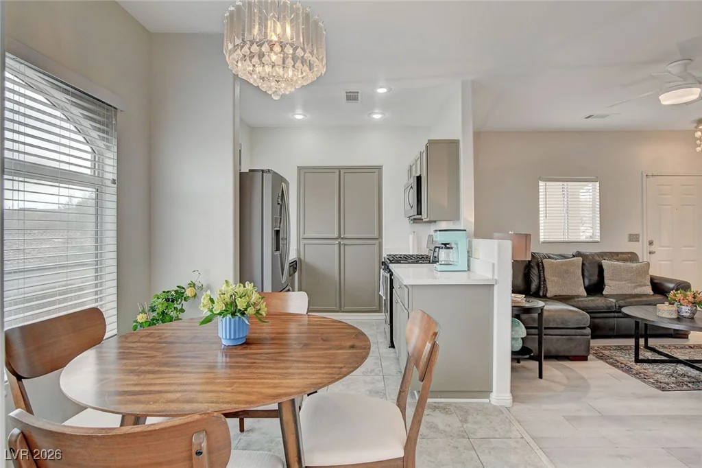 1401 Red Crest, Las Vegas, NV 89144