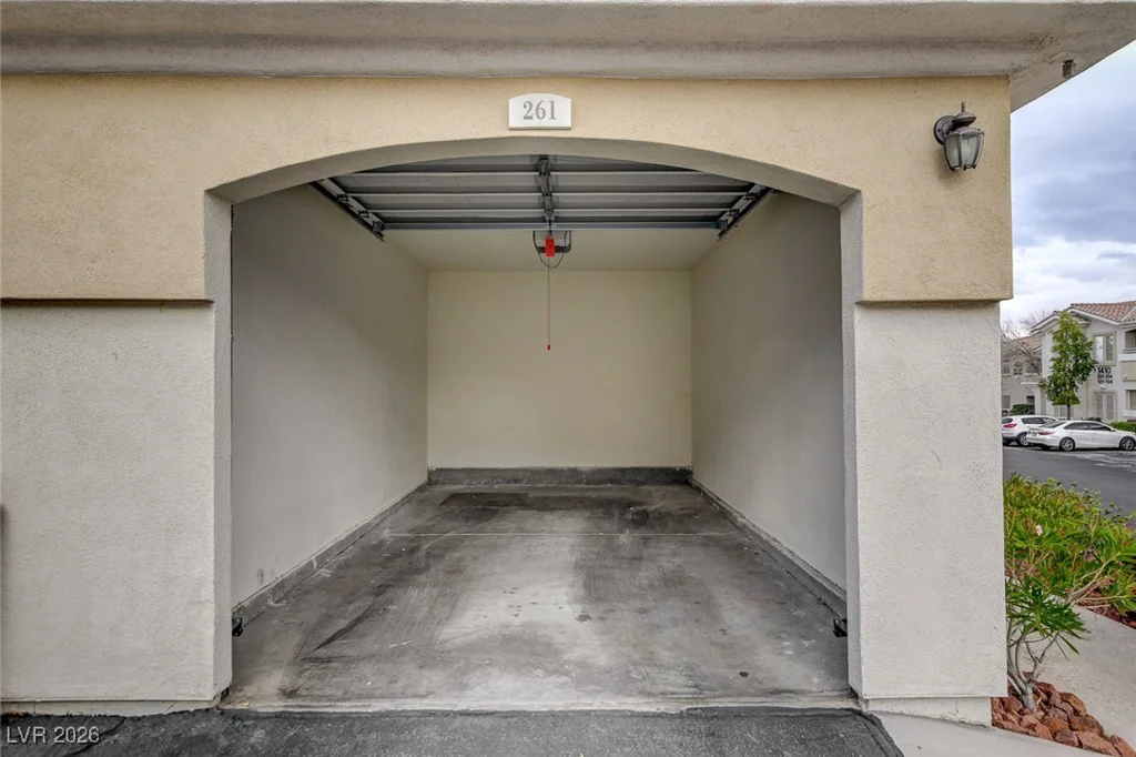 1401 Red Crest, Las Vegas, NV 89144