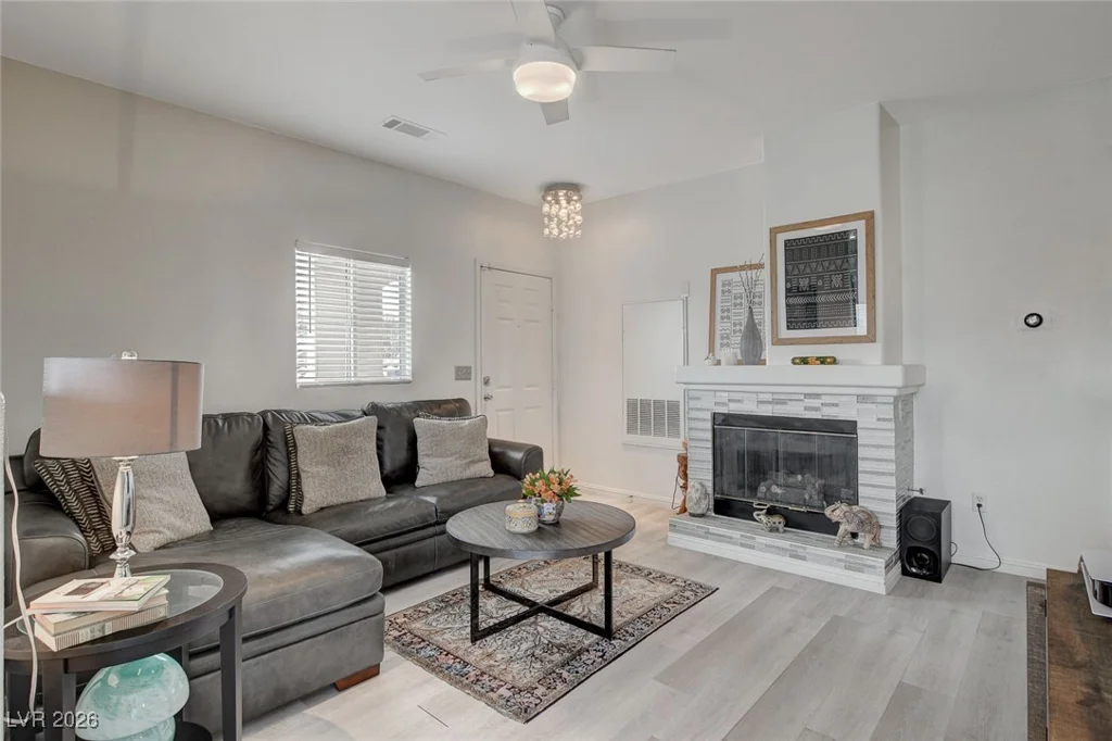 1401 Red Crest, Las Vegas, NV 89144