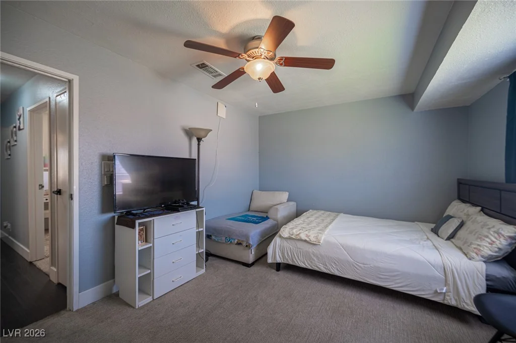 582 Blue Lagoon, Las Vegas, NV 89110