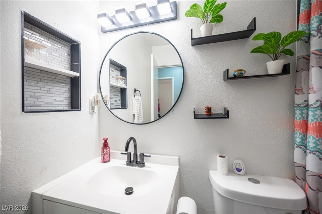 582 Blue Lagoon, Las Vegas, NV 89110