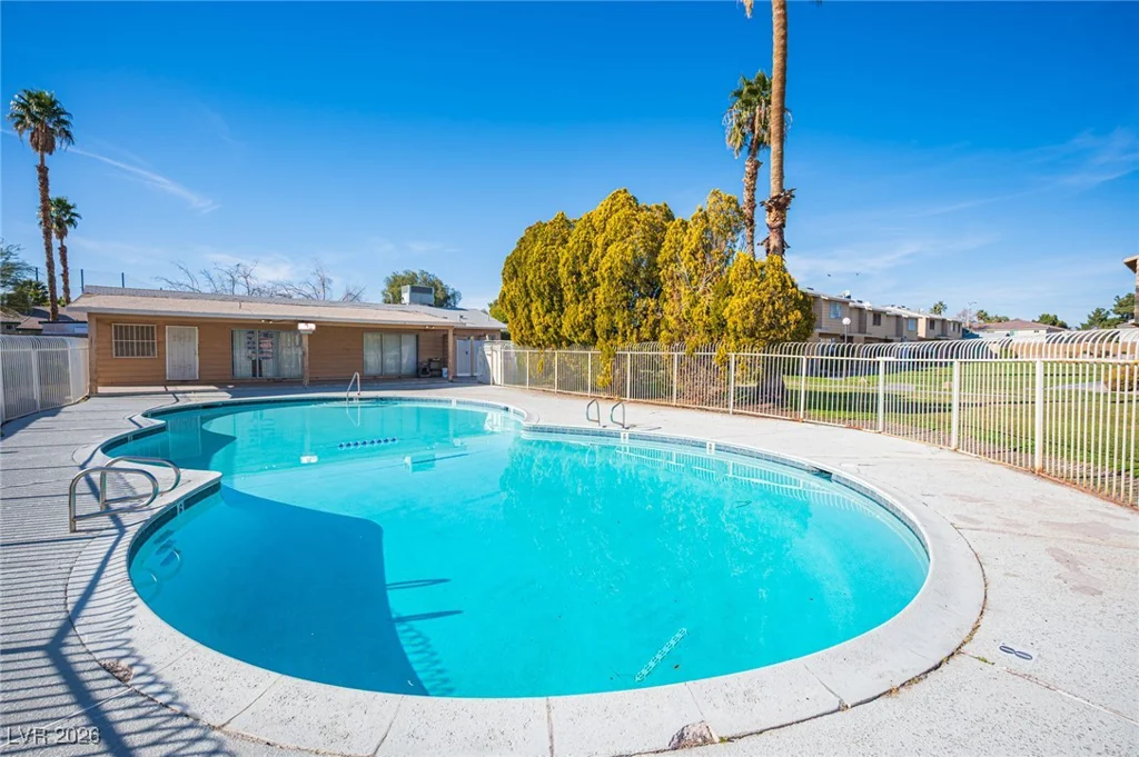 582 Blue Lagoon, Las Vegas, NV 89110