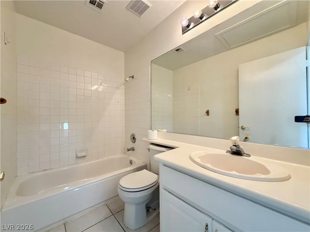9743 Silver Lasso, Las Vegas, NV 89183