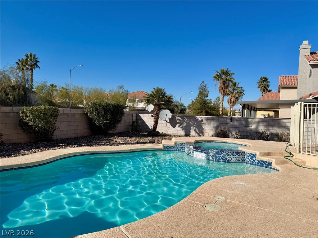 9743 Silver Lasso, Las Vegas, NV 89183