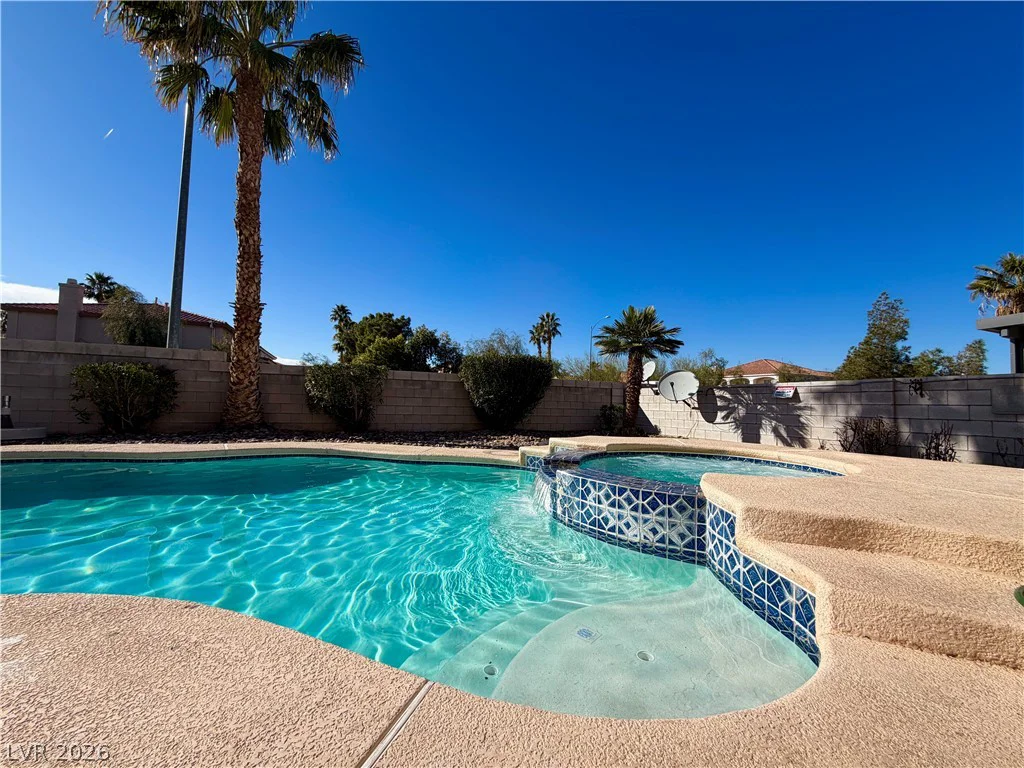 9743 Silver Lasso, Las Vegas, NV 89183