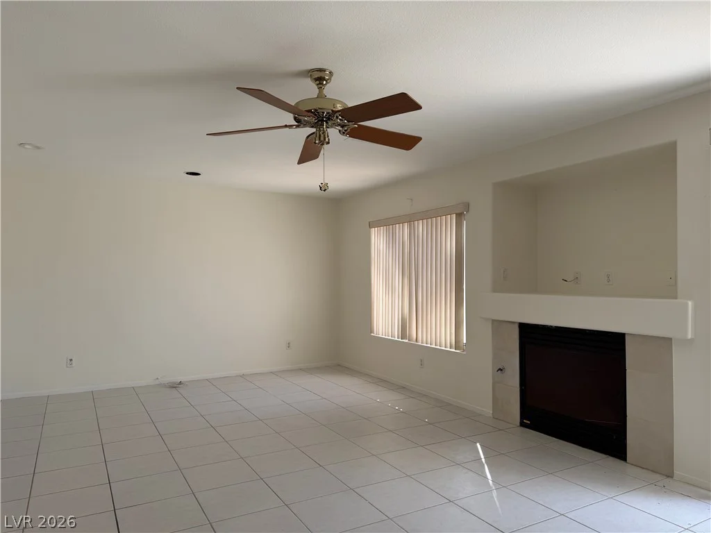 9743 Silver Lasso, Las Vegas, NV 89183