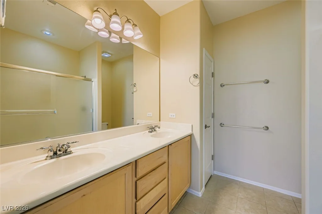 6090 Falconer, Las Vegas, NV 89122