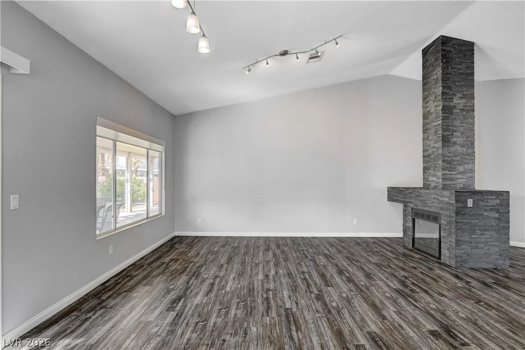 8353 Bucks Lake, Las Vegas, NV 89123