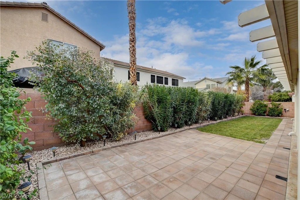 8353 Bucks Lake, Las Vegas, NV 89123
