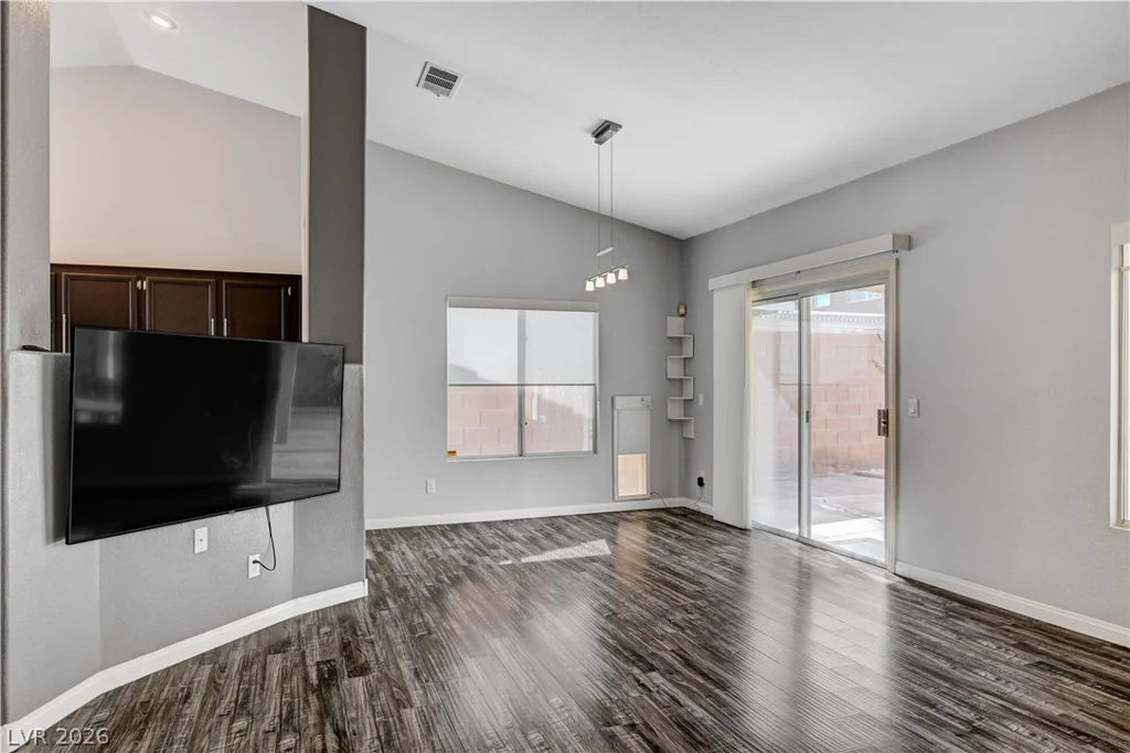 8353 Bucks Lake, Las Vegas, NV 89123