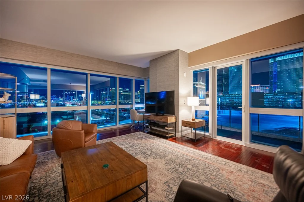 4471 Dean Martin, Las Vegas, NV 89103