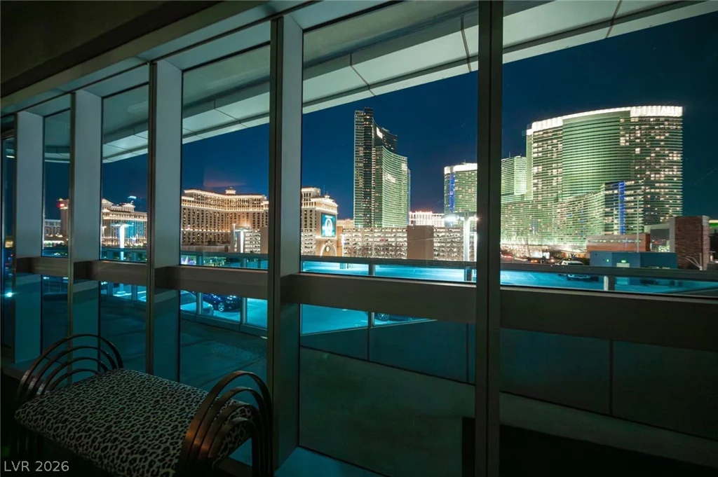 4471 Dean Martin, Las Vegas, NV 89103