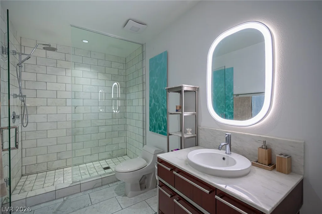 4471 Dean Martin, Las Vegas, NV 89103