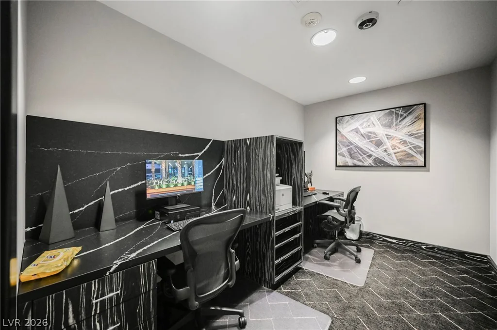 4471 Dean Martin, Las Vegas, NV 89103