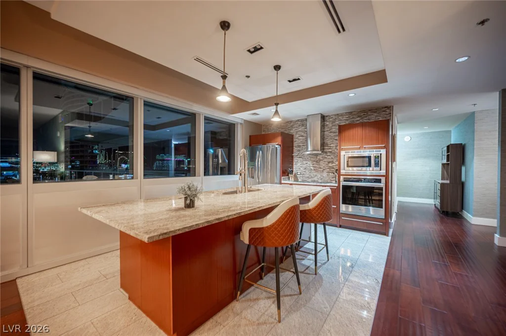 4471 Dean Martin, Las Vegas, NV 89103