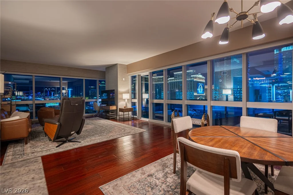 4471 Dean Martin, Las Vegas, NV 89103