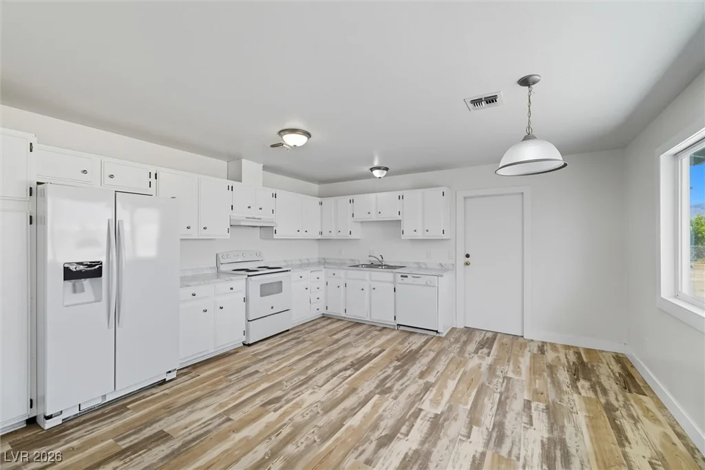 2710 Rainbow, Pahrump, NV 89048