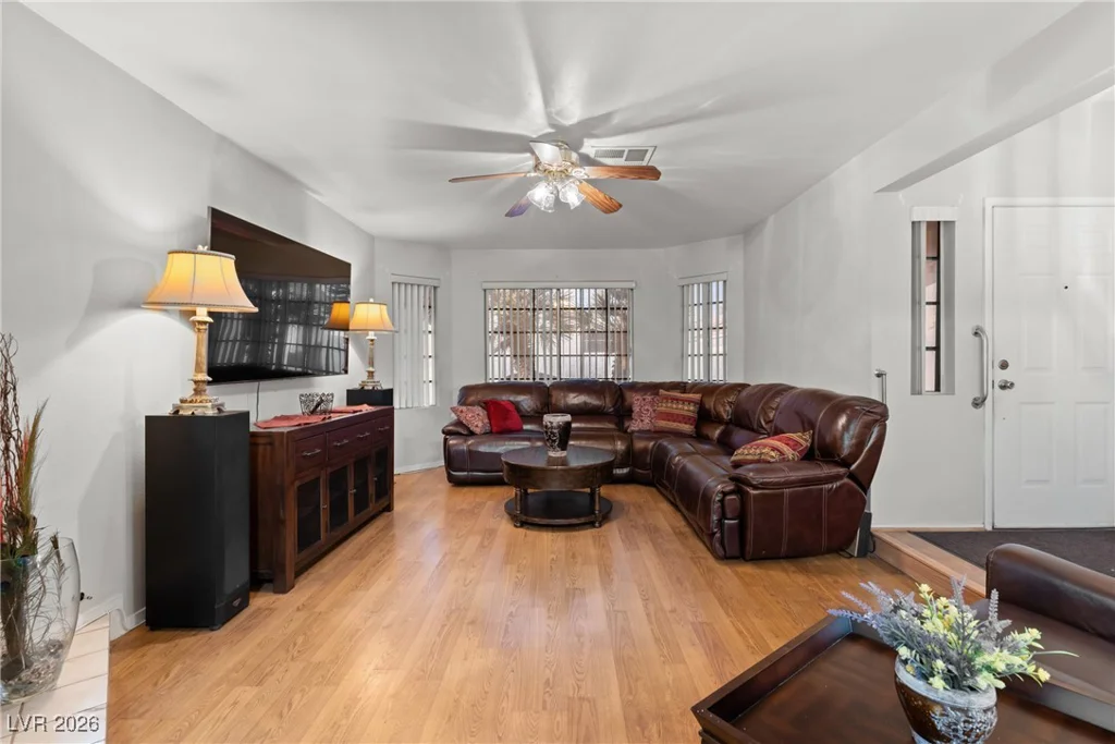 3212 Ivory Coast, Las Vegas, NV 89117