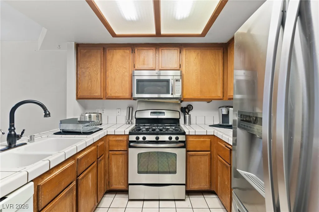 3212 Ivory Coast, Las Vegas, NV 89117