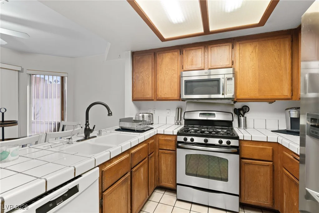 3212 Ivory Coast, Las Vegas, NV 89117